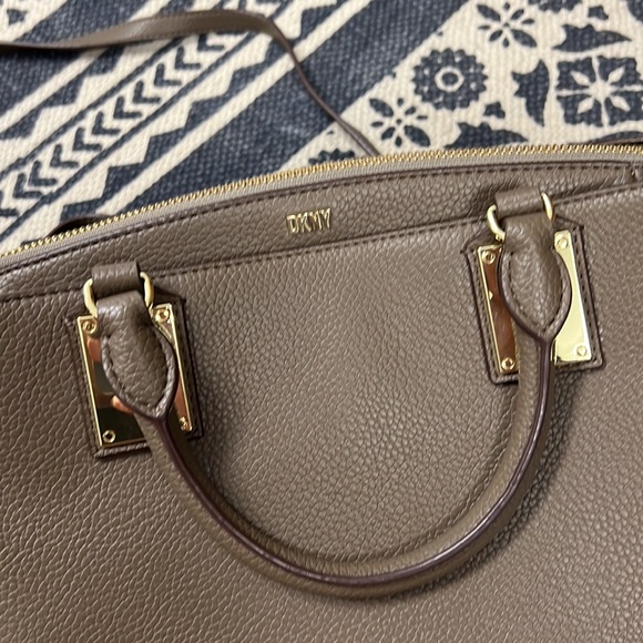 NWOT DKNY Purse - Picture 2 of 12